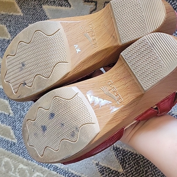 Dansko Red Leather Wooden Clogs - Picture 6 of 7